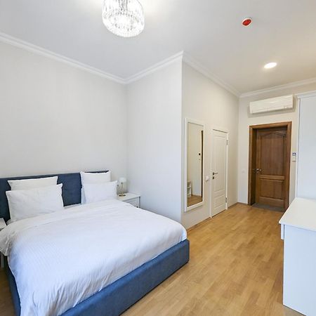Kyiv Honchara Hotel Extérieur photo