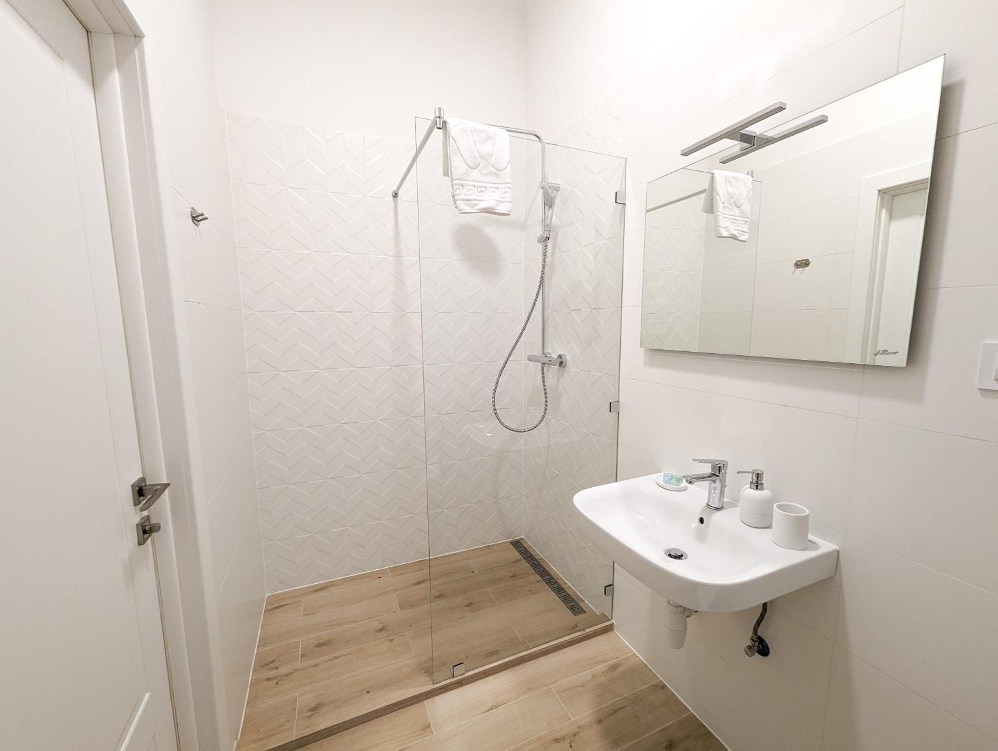 Kyiv Honchara Hotel Extérieur photo