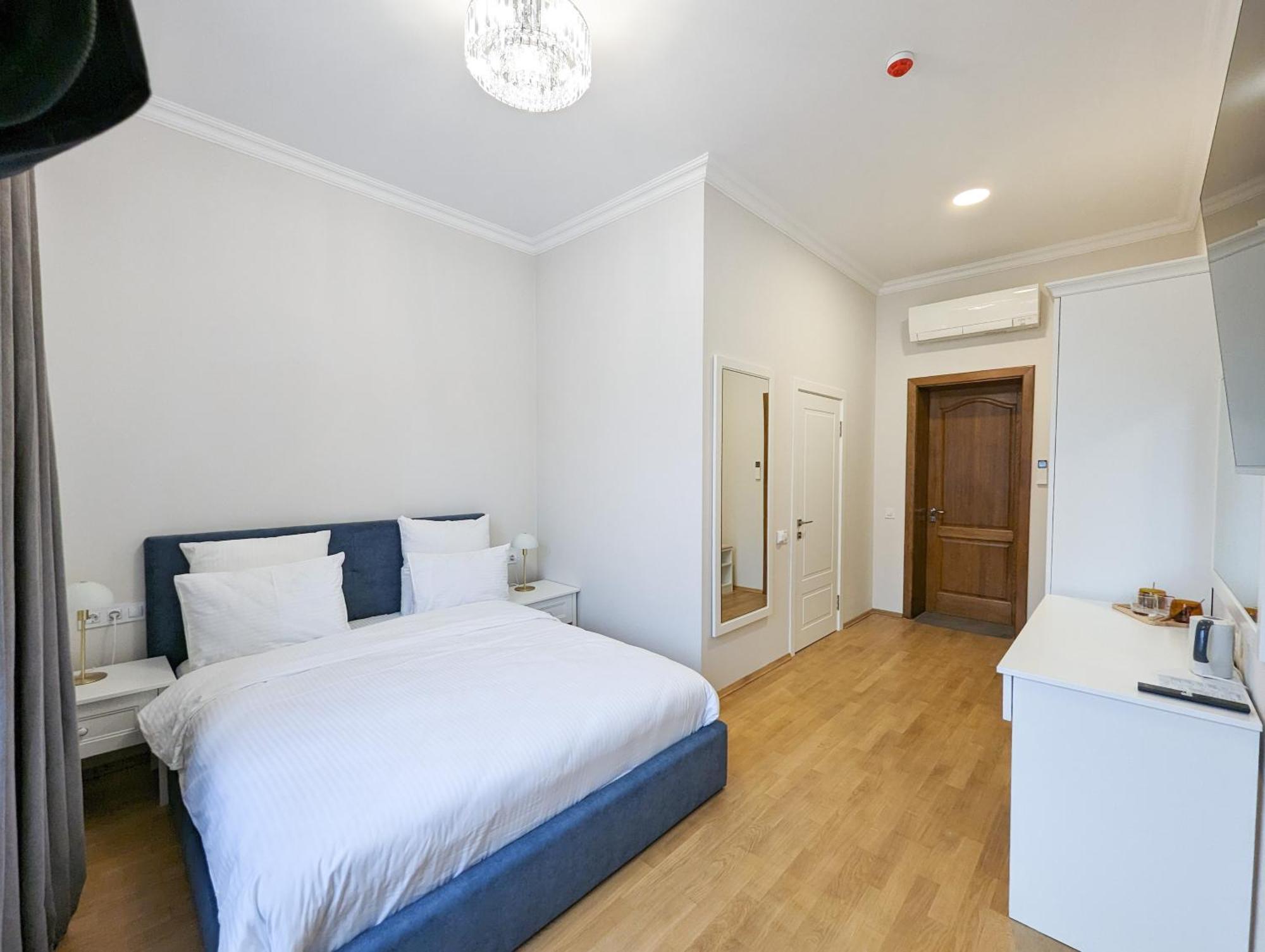 Kyiv Honchara Hotel Extérieur photo