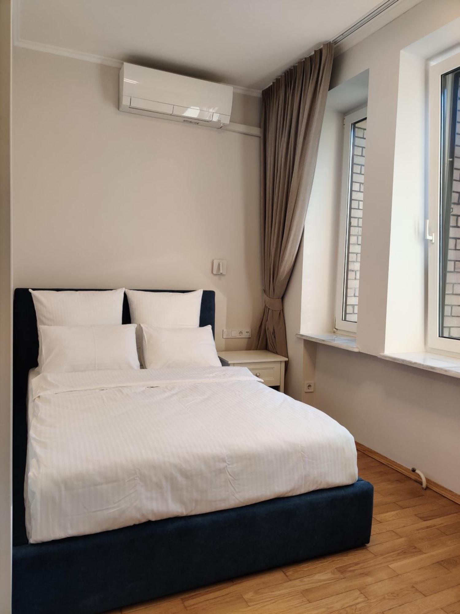 Kyiv Honchara Hotel Extérieur photo