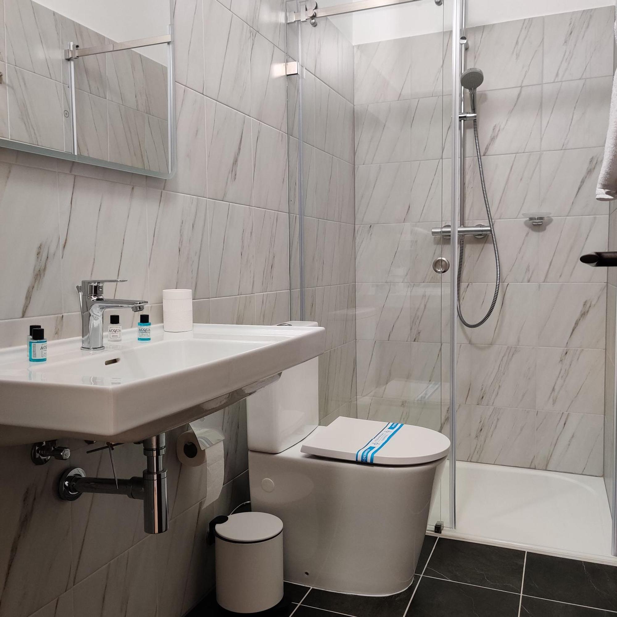 Kyiv Honchara Hotel Extérieur photo